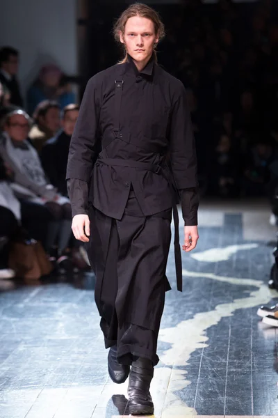 Look 24